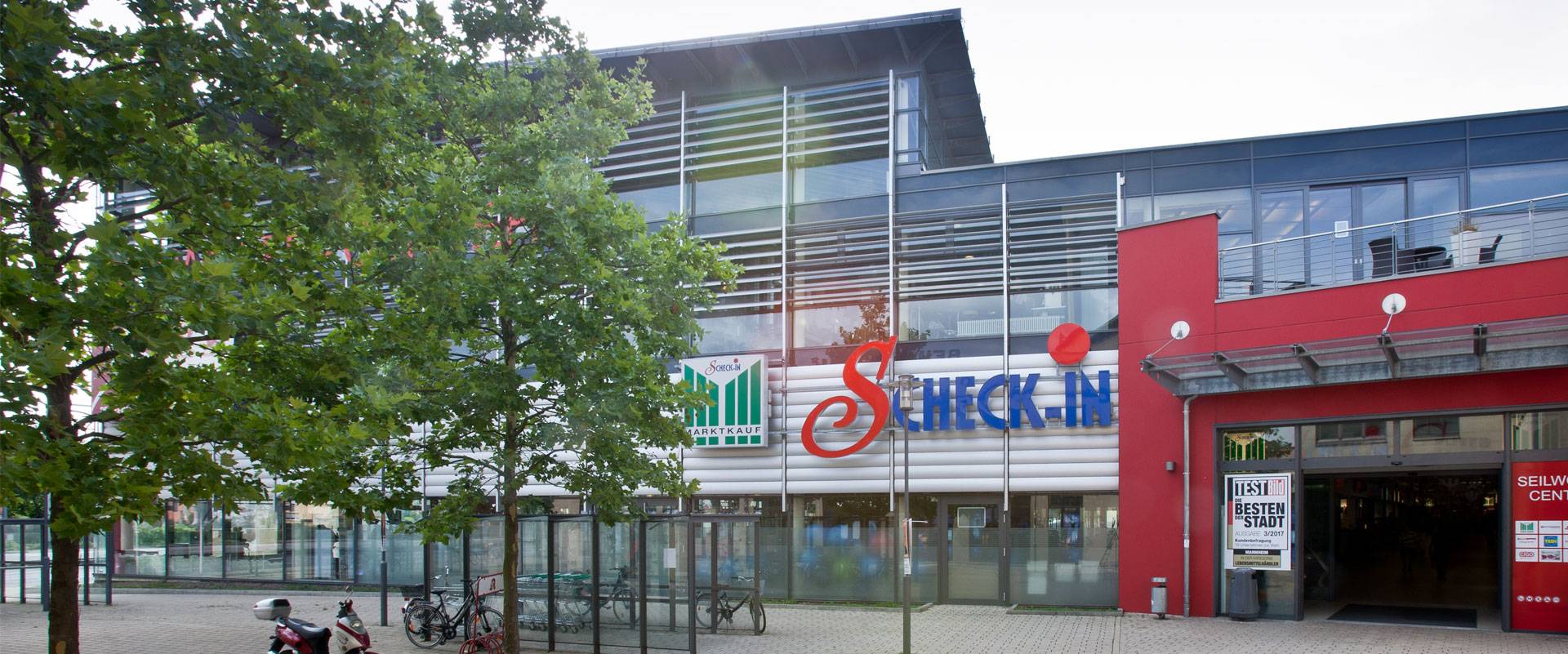 Außenansicht Scheck-In Marktkauf Mannheim-Neckarau